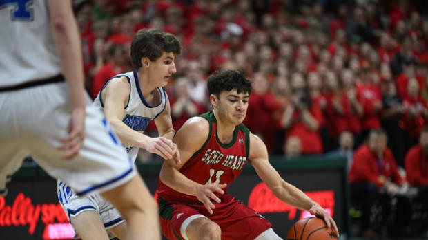 Sacred Heart vs Tri-Unity Christian MHSAA Division 4 title game -- Scott Hasse11